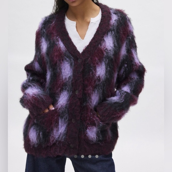 Obey Sweaters - NWT OBEY|| AMOEBA Wool Fuzzy CARDIGAN, Size Large. urban outfitters